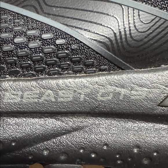 Brooks Beast GTS Running Shoes Men’s Size 11 - Picture 5 of 7